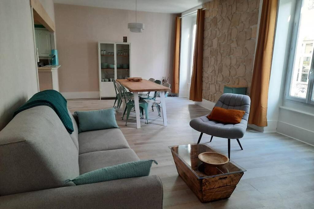 Le Liberte Apartment Aubenas Exterior photo